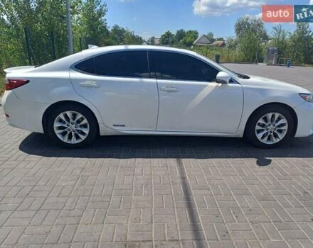 Білий Лексус ЕС, об'ємом двигуна 2.49 л та пробігом 127 тис. км за 22999 $, фото 11 на Automoto.ua