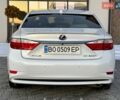 Белый Лексус ЕС, объемом двигателя 2.49 л и пробегом 189 тыс. км за 17500 $, фото 2 на Automoto.ua