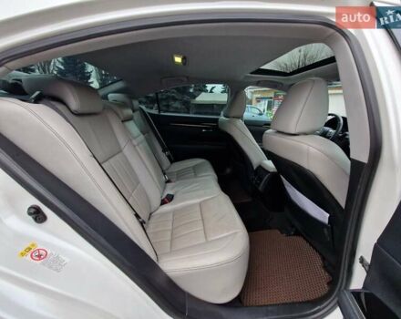 Білий Лексус ЕС, об'ємом двигуна 3.5 л та пробігом 156 тис. км за 23999 $, фото 32 на Automoto.ua