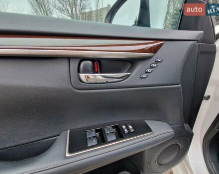 Білий Лексус ЕС, об'ємом двигуна 3.5 л та пробігом 156 тис. км за 23999 $, фото 16 на Automoto.ua