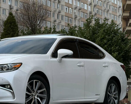 Белый Лексус ЕС, объемом двигателя 2.5 л и пробегом 172 тыс. км за 25000 $, фото 1 на Automoto.ua