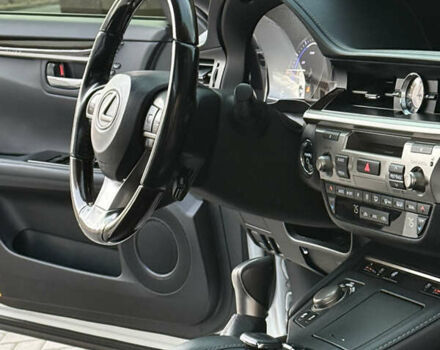 Белый Лексус ЕС, объемом двигателя 2.5 л и пробегом 172 тыс. км за 25000 $, фото 26 на Automoto.ua