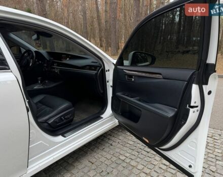 Белый Лексус ЕС, объемом двигателя 3.46 л и пробегом 138 тыс. км за 21500 $, фото 26 на Automoto.ua