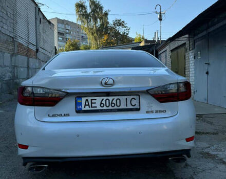 Белый Лексус ЕС, объемом двигателя 0 л и пробегом 145 тыс. км за 28500 $, фото 2 на Automoto.ua
