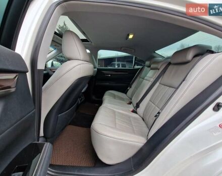 Білий Лексус ЕС, об'ємом двигуна 3.5 л та пробігом 156 тис. км за 23999 $, фото 28 на Automoto.ua