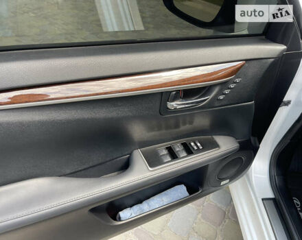 Білий Лексус ЕС, об'ємом двигуна 3.5 л та пробігом 110 тис. км за 28600 $, фото 32 на Automoto.ua