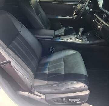 Белый Лексус ЕС, объемом двигателя 2.49 л и пробегом 82 тыс. км за 28800 $, фото 11 на Automoto.ua