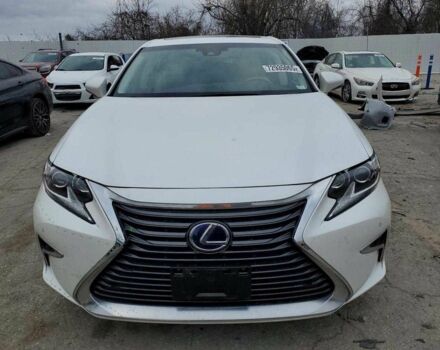Белый Лексус ЕС, объемом двигателя 2.5 л и пробегом 68 тыс. км за 6500 $, фото 4 на Automoto.ua