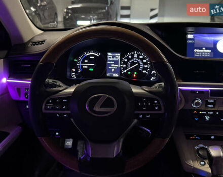 Белый Лексус ЕС, объемом двигателя 2.5 л и пробегом 100 тыс. км за 29700 $, фото 26 на Automoto.ua