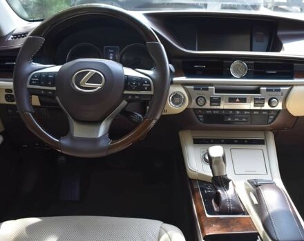 Лексус ЕС 2018 в Ровно на Automoto.ua Белый Лексус ЕС, объемом двигателя 3.5 л и пробегом 34 тыс. км за 7900 $, фото 6 на Automoto.ua