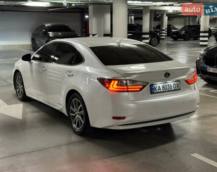 Белый Лексус ЕС, объемом двигателя 2.5 л и пробегом 100 тыс. км за 29700 $, фото 3 на Automoto.ua