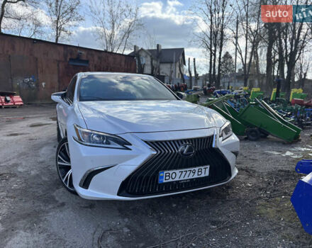 Белый Лексус ЕС, объемом двигателя 2.49 л и пробегом 73 тыс. км за 37000 $, фото 1 на Automoto.ua