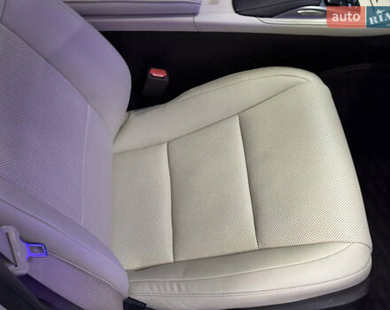 Белый Лексус ЕС, объемом двигателя 2.5 л и пробегом 100 тыс. км за 29700 $, фото 22 на Automoto.ua