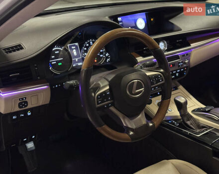 Белый Лексус ЕС, объемом двигателя 2.5 л и пробегом 100 тыс. км за 29700 $, фото 15 на Automoto.ua