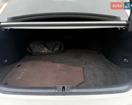 Белый Лексус ЕС, объемом двигателя 2.5 л и пробегом 54 тыс. км за 35000 $, фото 19 на Automoto.ua