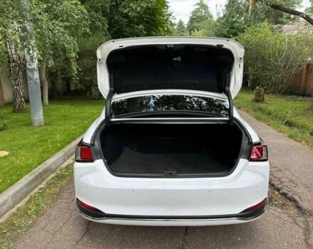 Белый Лексус ЕС, объемом двигателя 3.5 л и пробегом 59 тыс. км за 19700 $, фото 7 на Automoto.ua