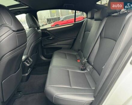 Белый Лексус ЕС, объемом двигателя 2.49 л и пробегом 84 тыс. км за 44990 $, фото 8 на Automoto.ua