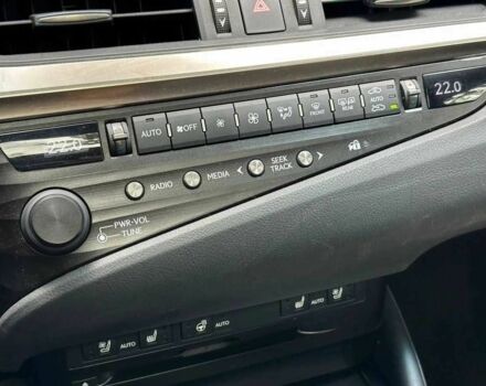 Белый Лексус ЕС, объемом двигателя 3.5 л и пробегом 59 тыс. км за 19700 $, фото 23 на Automoto.ua