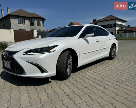 Белый Лексус ЕС, объемом двигателя 2.49 л и пробегом 73 тыс. км за 40500 $, фото 1 на Automoto.ua