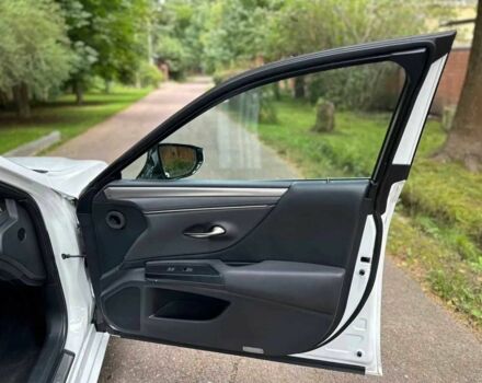 Белый Лексус ЕС, объемом двигателя 3.5 л и пробегом 59 тыс. км за 19700 $, фото 10 на Automoto.ua