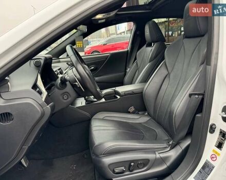 Белый Лексус ЕС, объемом двигателя 2.49 л и пробегом 84 тыс. км за 44990 $, фото 7 на Automoto.ua