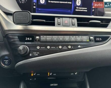 Белый Лексус ЕС, объемом двигателя 2.49 л и пробегом 84 тыс. км за 44990 $, фото 25 на Automoto.ua