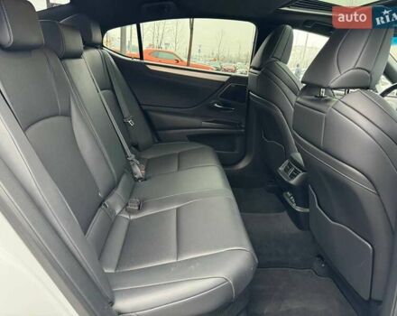 Белый Лексус ЕС, объемом двигателя 2.49 л и пробегом 84 тыс. км за 44990 $, фото 9 на Automoto.ua