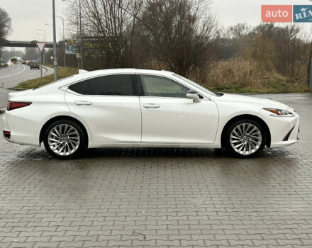Белый Лексус ЕС, объемом двигателя 2.49 л и пробегом 51 тыс. км за 41900 $, фото 19 на Automoto.ua
