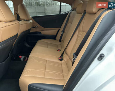 Белый Лексус ЕС, объемом двигателя 2.49 л и пробегом 51 тыс. км за 41900 $, фото 28 на Automoto.ua