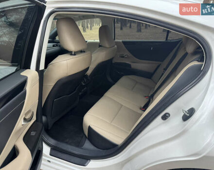 Білий Лексус ЕС, об'ємом двигуна 2.49 л та пробігом 82 тис. км за 33500 $, фото 14 на Automoto.ua