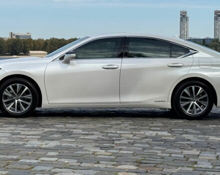 Білий Лексус ЕС, об'ємом двигуна 2.5 л та пробігом 77 тис. км за 39500 $, фото 1 на Automoto.ua