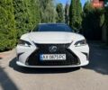 Белый Лексус ЕС, объемом двигателя 2.49 л и пробегом 35 тыс. км за 33700 $, фото 1 на Automoto.ua