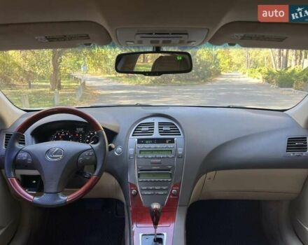 Белый Лексус ЕС, объемом двигателя 3.46 л и пробегом 231 тыс. км за 10000 $, фото 1 на Automoto.ua