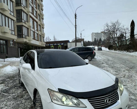 Белый Лексус ЕС, объемом двигателя 3.46 л и пробегом 275 тыс. км за 9999 $, фото 1 на Automoto.ua