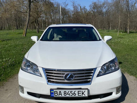 Лексус ЕС 2012 у Кропивницькому (Кіровограді) на Automoto.ua Білий Лексус ЕС, об'ємом двигуна 3.46 л та пробігом 103 тис. км за 16900 $, фото 1 на Automoto.ua