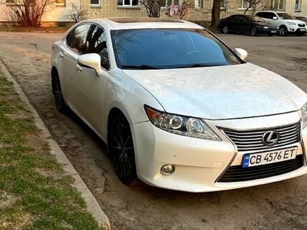 Белый Лексус ЕС, объемом двигателя 3.5 л и пробегом 320 тыс. км за 15500 $, фото 1 на Automoto.ua