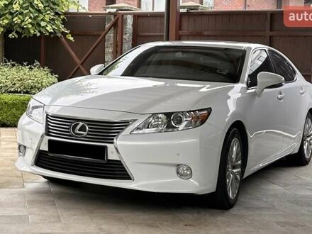 Лексус ЕС 2013 в Киеве на Automoto.ua Белый Лексус ЕС, объемом двигателя 3.46 л и пробегом 80 тыс. км за 20500 $, фото 1 на Automoto.ua