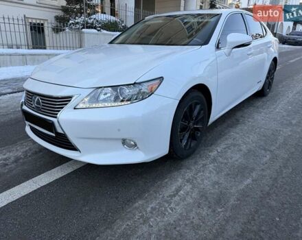 Белый Лексус ЕС, объемом двигателя 2.5 л и пробегом 187 тыс. км за 13900 $, фото 1 на Automoto.ua