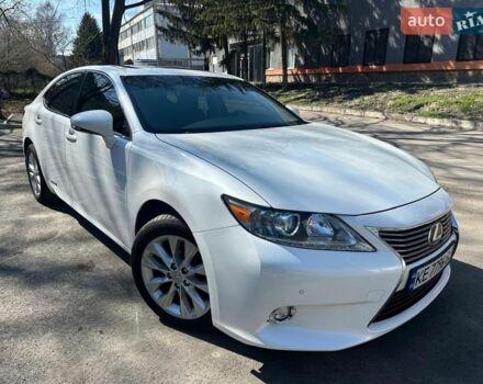 Белый Лексус ЕС, объемом двигателя 2.49 л и пробегом 138 тыс. км за 17500 $, фото 1 на Automoto.ua