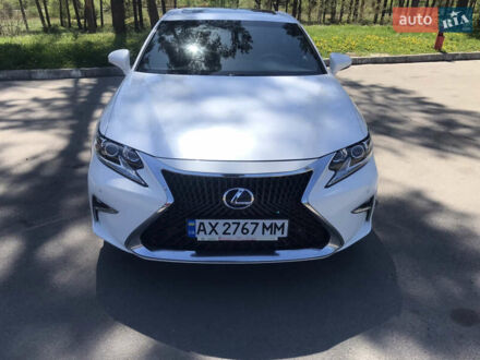 Лексус ЕС 2015 в Харькове на Automoto.ua Белый Лексус ЕС, объемом двигателя 2.49 л и пробегом 167 тыс. км за 20200 $, фото 1 на Automoto.ua