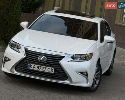 Белый Лексус ЕС, объемом двигателя 2.5 л и пробегом 172 тыс. км за 25000 $, фото 1 на Automoto.ua