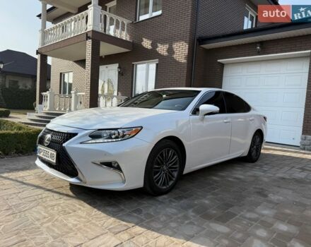 Белый Лексус ЕС, объемом двигателя 3.5 л и пробегом 175 тыс. км за 23400 $, фото 1 на Automoto.ua