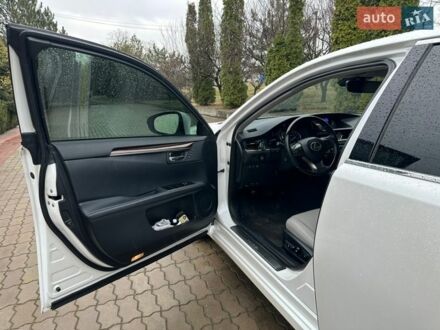 Білий Лексус ЕС, об'ємом двигуна 3.46 л та пробігом 175 тис. км за 24700 $, фото 1 на Automoto.ua