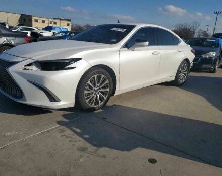 Белый Лексус ЕС, объемом двигателя 2.5 л и пробегом 134 тыс. км за 13500 $, фото 1 на Automoto.ua