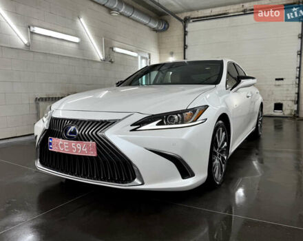 Белый Лексус ЕС, объемом двигателя 0 л и пробегом 200 тыс. км за 37999 $, фото 1 на Automoto.ua