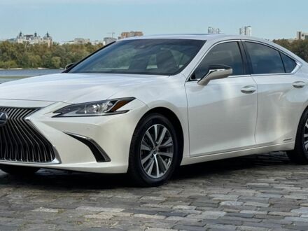 Белый Лексус ЕС, объемом двигателя 2.5 л и пробегом 77 тыс. км за 39500 $, фото 1 на Automoto.ua