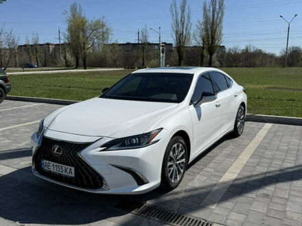 Лексус ЕС 2022 у Кривому Розі на Automoto.ua Білий Лексус ЕС, об'ємом двигуна 1.99 л та пробігом 31 тис. км за 38600 $, фото 1 на Automoto.ua