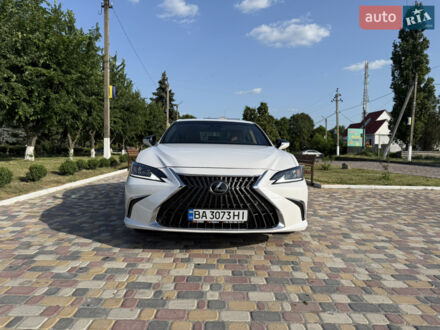 Белый Лексус ЕС, объемом двигателя 2.49 л и пробегом 18 тыс. км за 47600 $, фото 1 на Automoto.ua