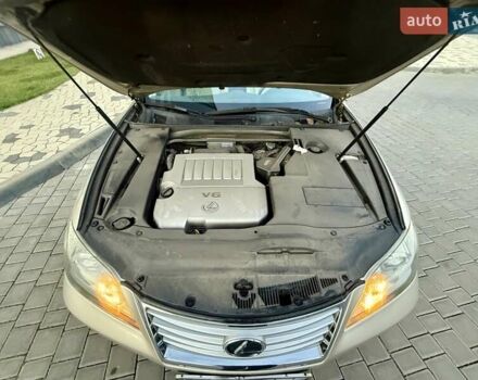 Бежевый Лексус ЕС, объемом двигателя 3.46 л и пробегом 257 тыс. км за 12900 $, фото 72 на Automoto.ua