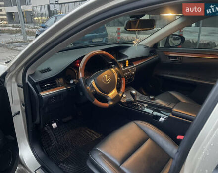 Бежевый Лексус ЕС, объемом двигателя 2.5 л и пробегом 173 тыс. км за 17500 $, фото 14 на Automoto.ua